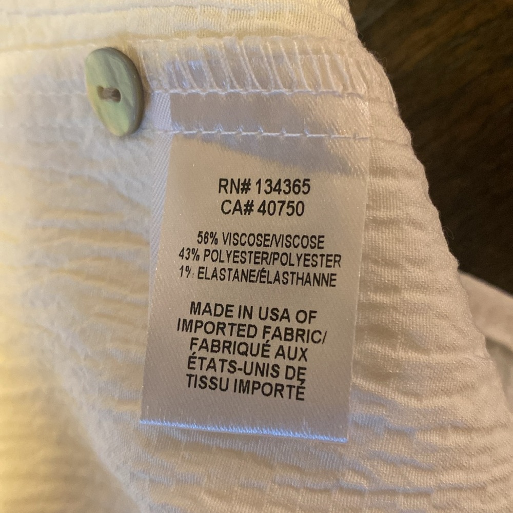 Marla Wynne Crinkle blouse with hidden buttons - Picture 6 of 7